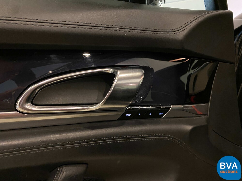 Porsche Panamera S3.0 Hybrid-Tiptronic8 333 PS 2011, 27-ZSP-9.