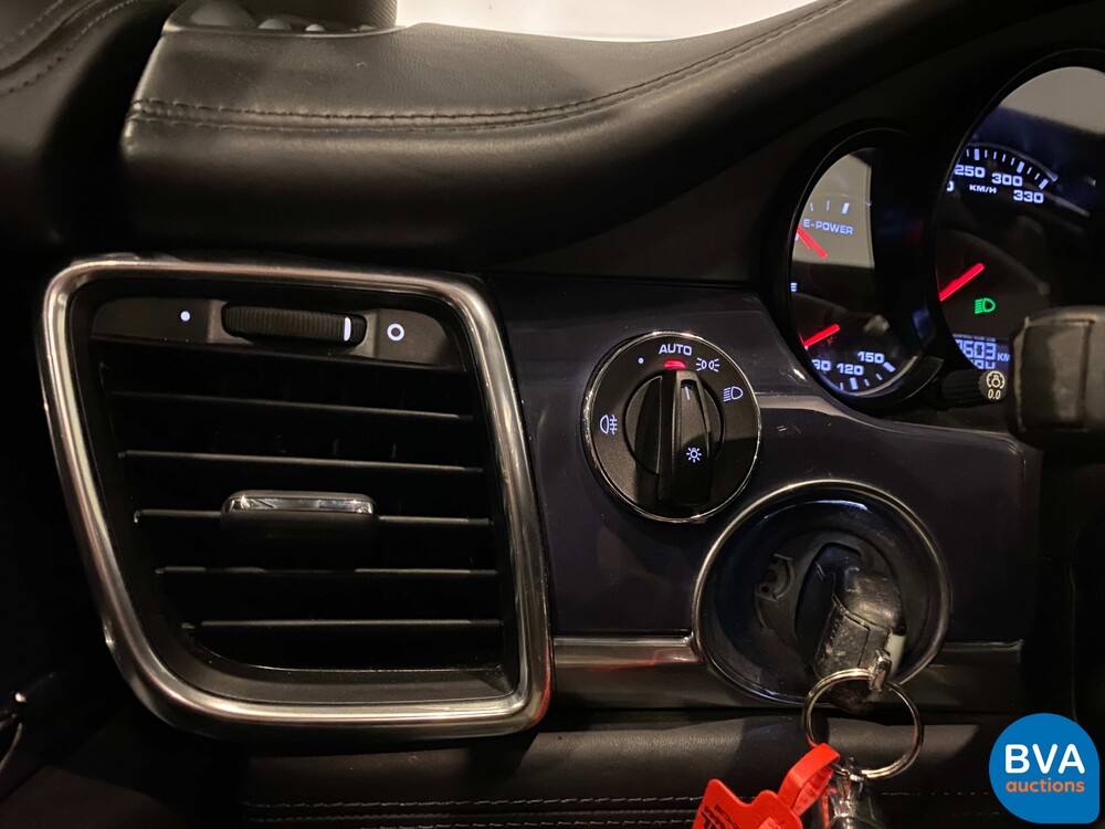 Porsche Panamera S3.0 Hybrid-Tiptronic8 333 PS 2011, 27-ZSP-9.