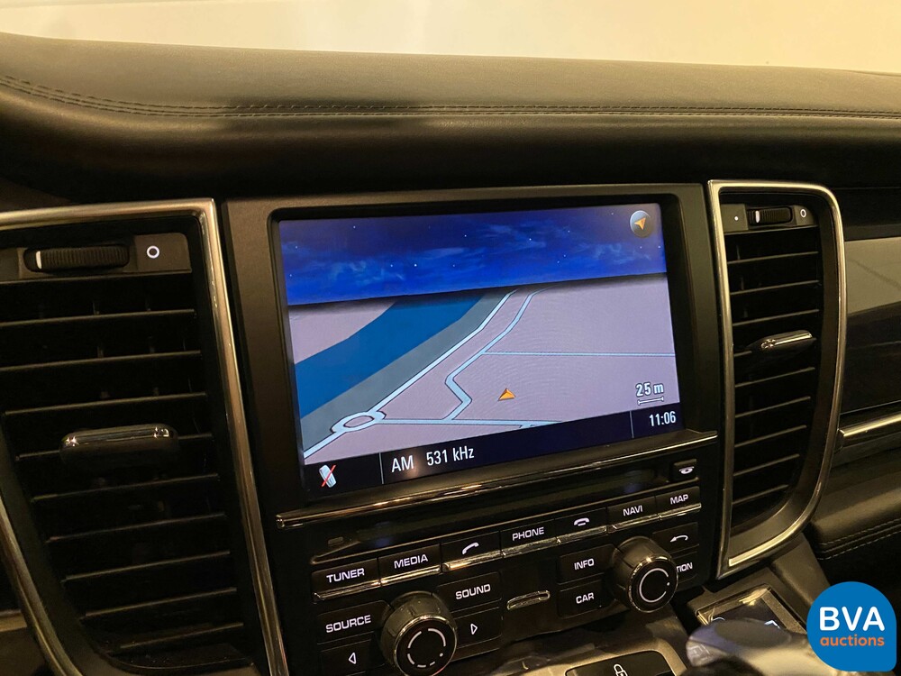 Porsche Panamera S3.0 Hybrid-Tiptronic8 333 PS 2011, 27-ZSP-9.