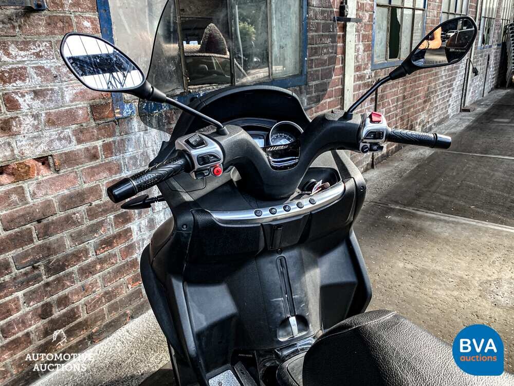Piaggio MP3 300 LT Sport 22PS 2016, TN-925-G.
