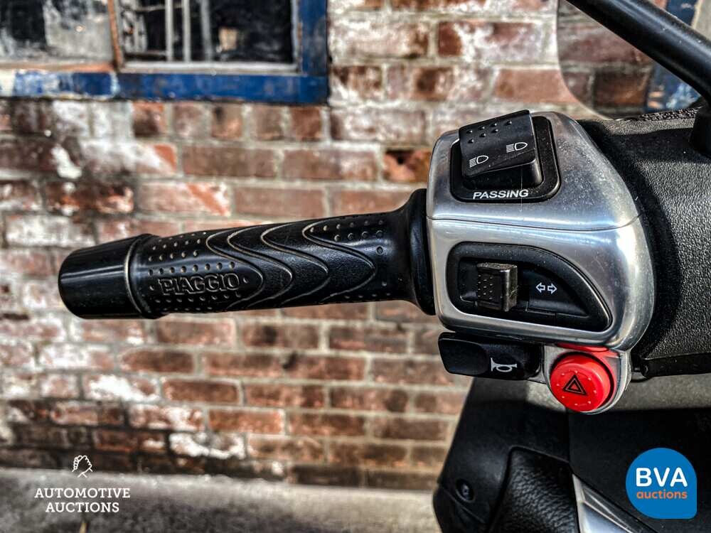 Piaggio MP3 300 LT Sport 22hp 2016, TN-925-G.