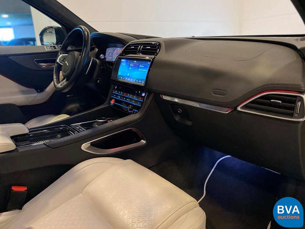 Jaguar F Pace 3.0S 30d AWD 300PS 2016 -Org. NL-, JR-370-K.