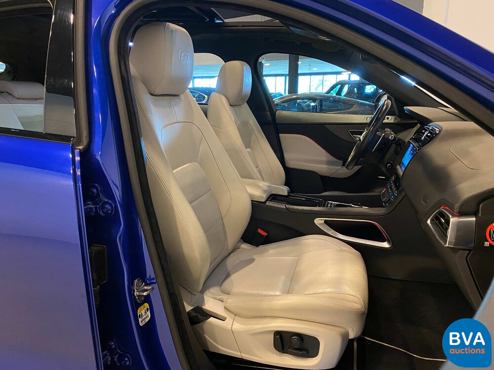 Jaguar F Pace 3.0S 30d AWD 300PS 2016 -Org. NL-, JR-370-K.