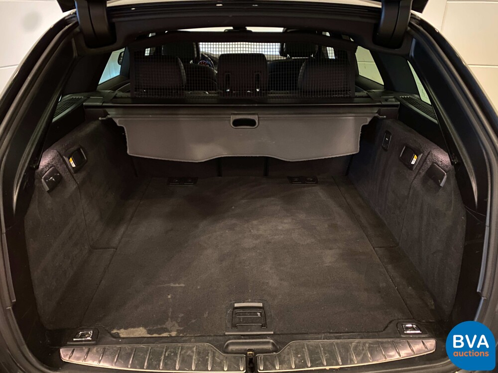BMW 520i Touring M-Sport High Executive 5er 184pk 2012, TZ-432-N.