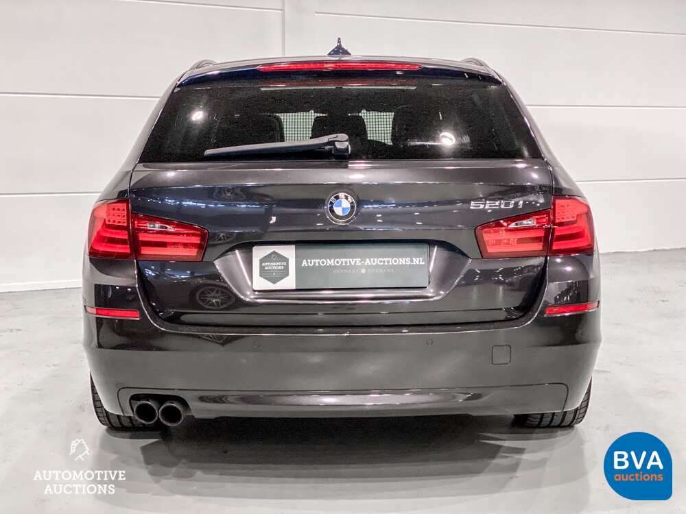 BMW 520i Touring M-Sport High Executive 5er 184pk 2012, TZ-432-N.