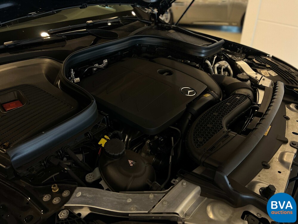 Mercedes-Benz GLC200 4MATIC 197 PS 2020, niederländische Zulassung.