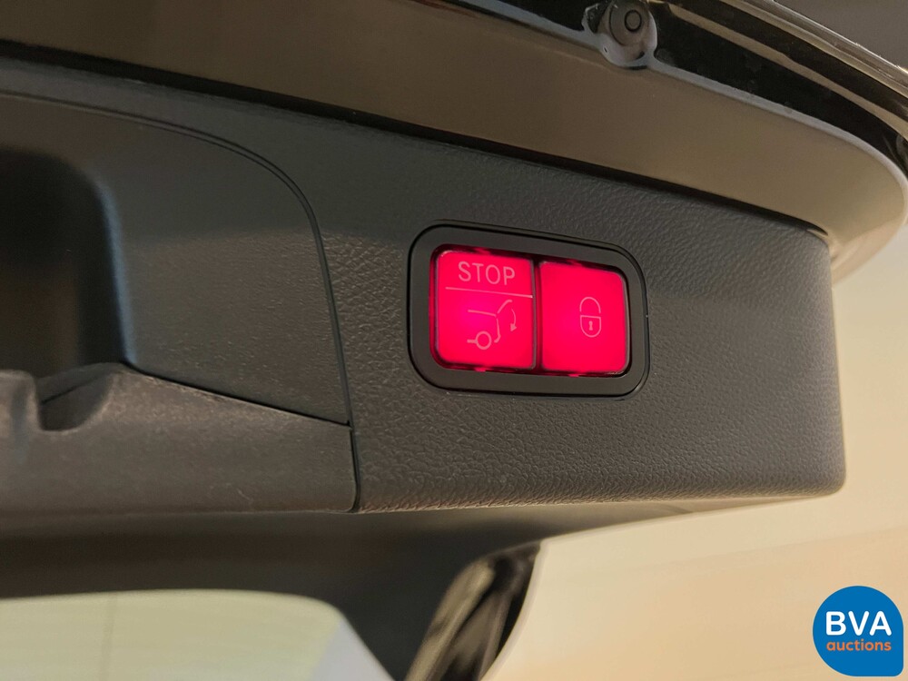 Mercedes-Benz GLC200 4MATIC 197 PS 2020, niederländische Zulassung.