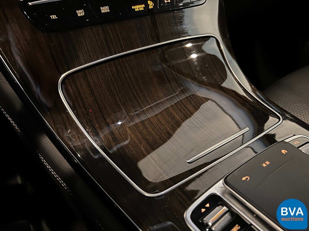 Mercedes-Benz GLC200 4MATIC 197 PS 2020, niederländische Zulassung.