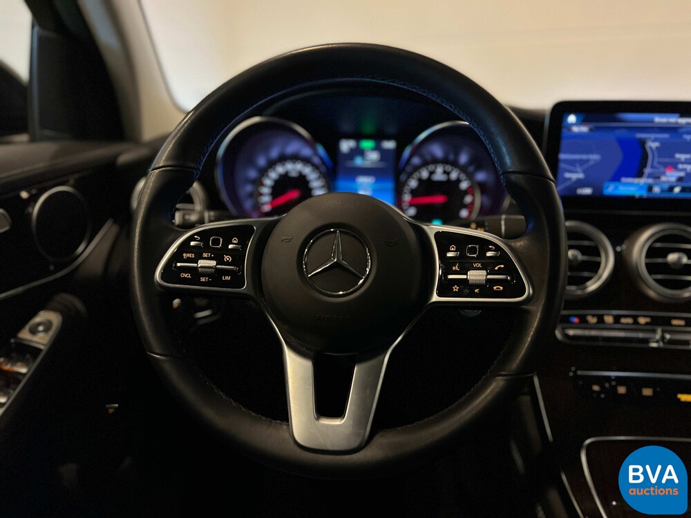 Mercedes-Benz GLC200 4MATIC 197 PS 2020, niederländische Zulassung.