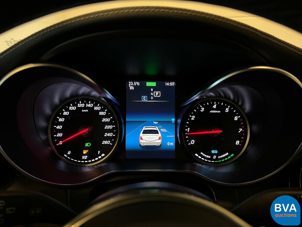 Mercedes-Benz GLC200 4MATIC 197 PS 2020, niederländische Zulassung.