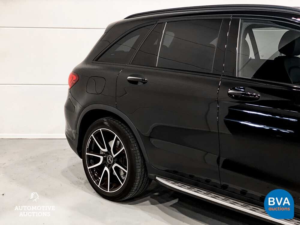 Mercedes-Benz GLC200 4MATIC 197 PS 2020, niederländische Zulassung.