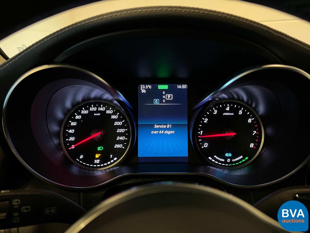 Mercedes-Benz GLC200 4MATIC 197 PS 2020, niederländische Zulassung.