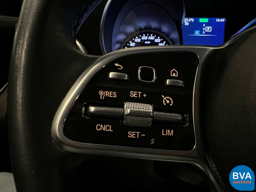 Mercedes-Benz GLC200 4MATIC 197 PS 2020, niederländische Zulassung.