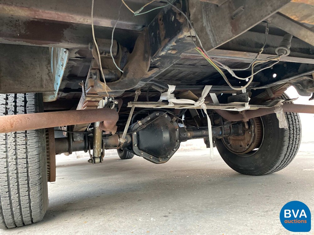 Chevrolet C20 Pickup Deluxe 176 PS 1976.