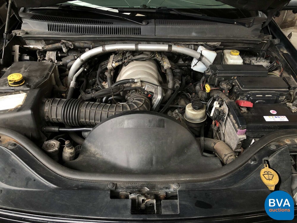 Jeep Grand Cherokee SRT6.1 V8 2007, graue Zulassung.