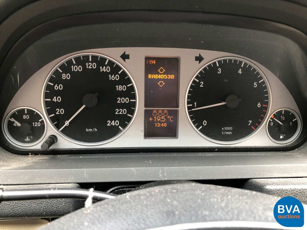 Jeep Grand Cherokee SRT6.1 V8 2007, graue Zulassung.