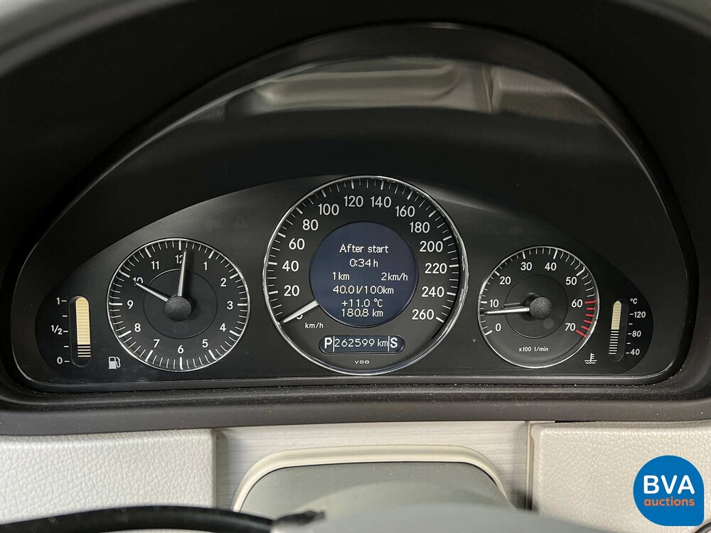 Mercedes-Benz CLK240 Elegance 170PS 2002, 83-JN-FG.