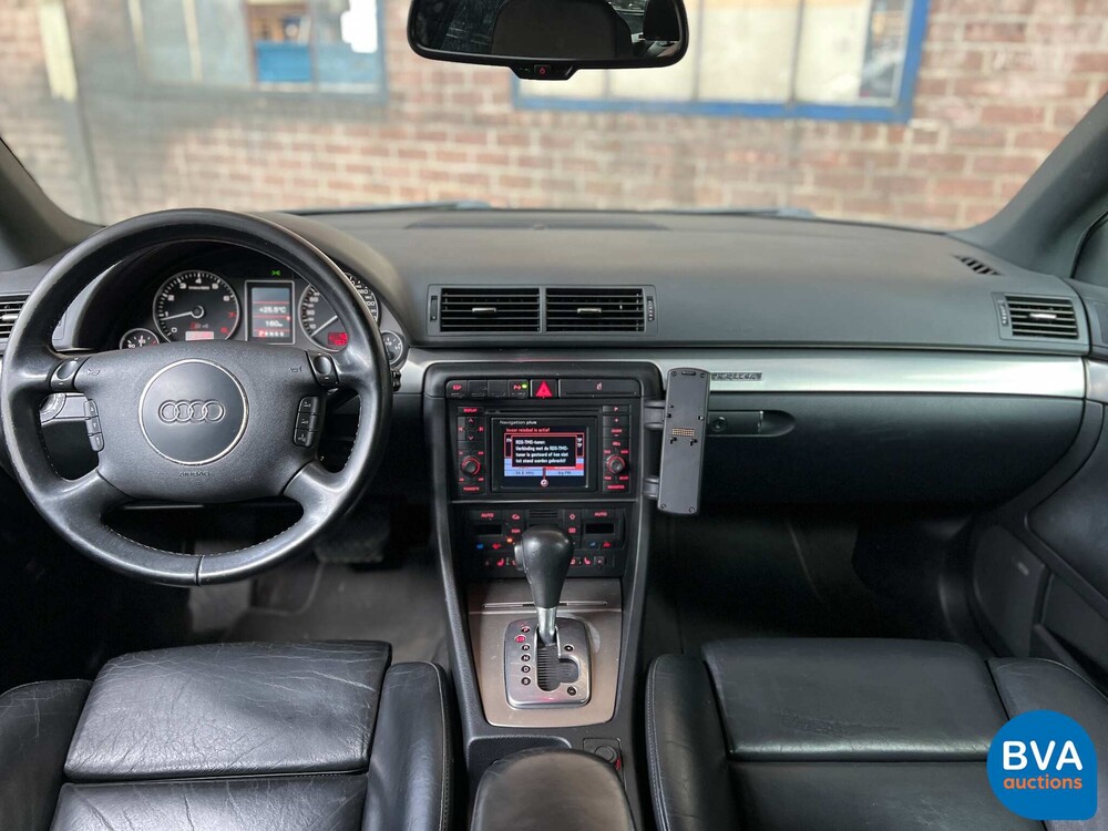 Audi S4 Avant 4.2 V8 quattro 344 PS 2003, 77-RXL-3.