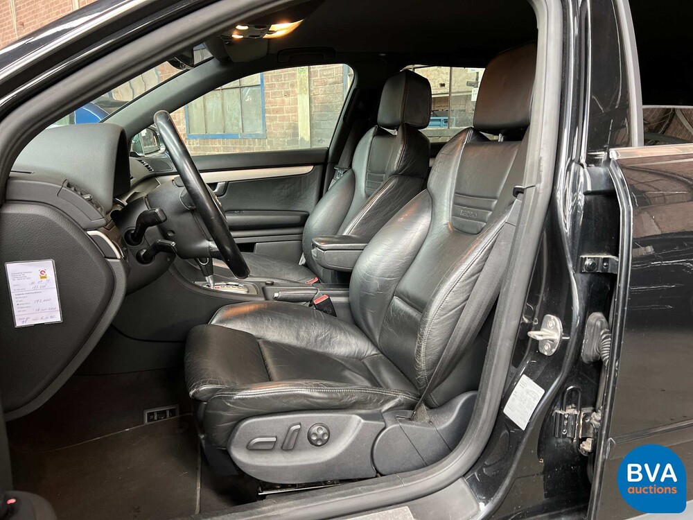 Audi S4 Avant 4.2 V8 quattro 344 PS 2003, 77-RXL-3.