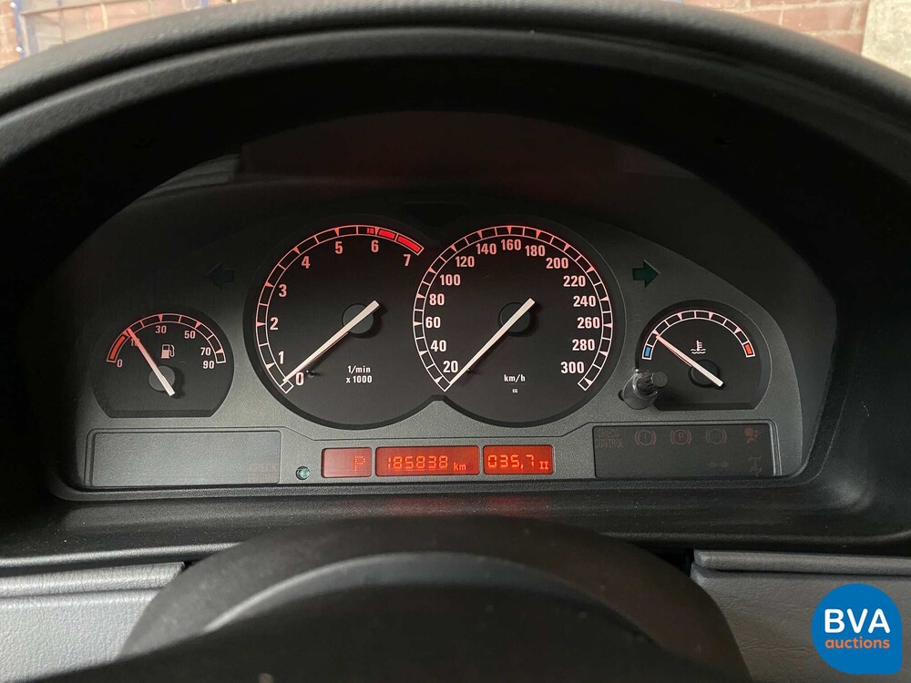 BMW 850 Ci5.4 V12 326 PS M73 Motor 1 oder 1218 8er Serie.