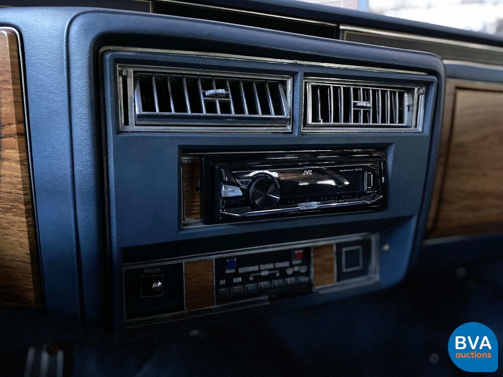 Cadillac Fleetwood Limousine 143 PS 1973.