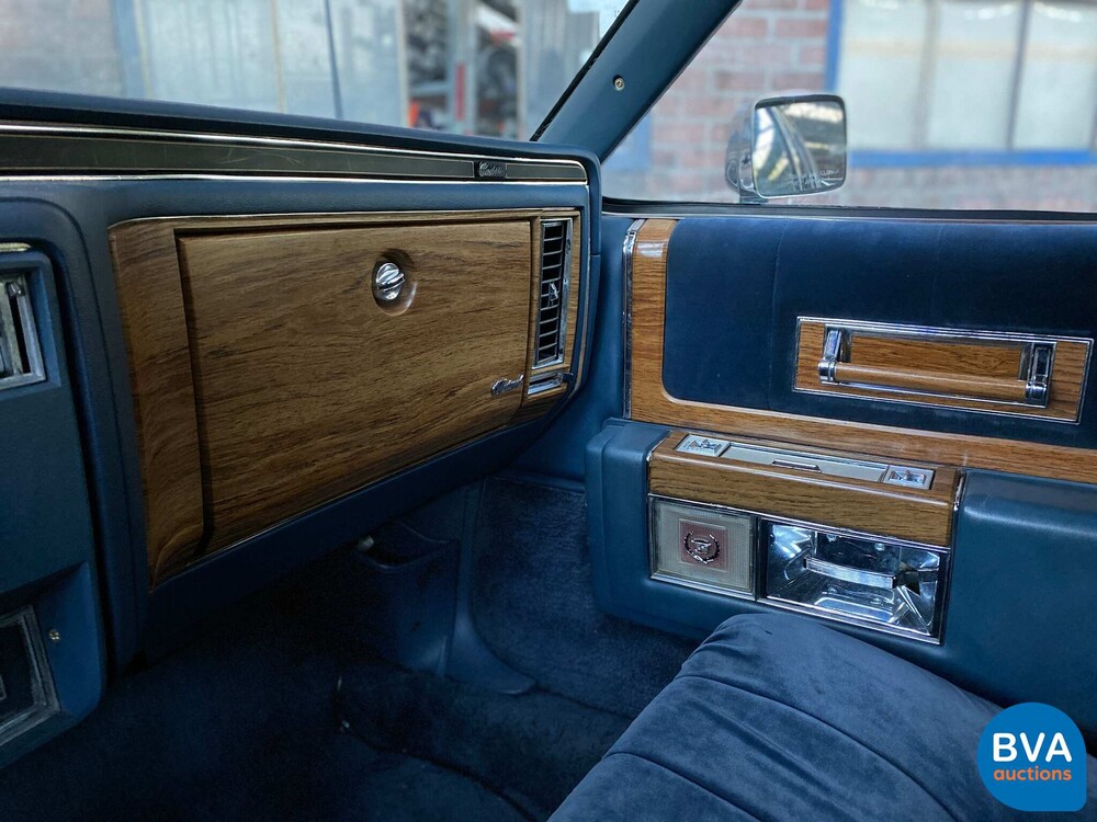 Cadillac Fleetwood Limousine 143 PS 1973.