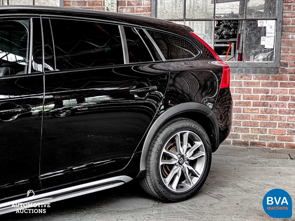 Volvo V60 2.5 T5 Cross Country 253 PS 2016, P-567-KV.