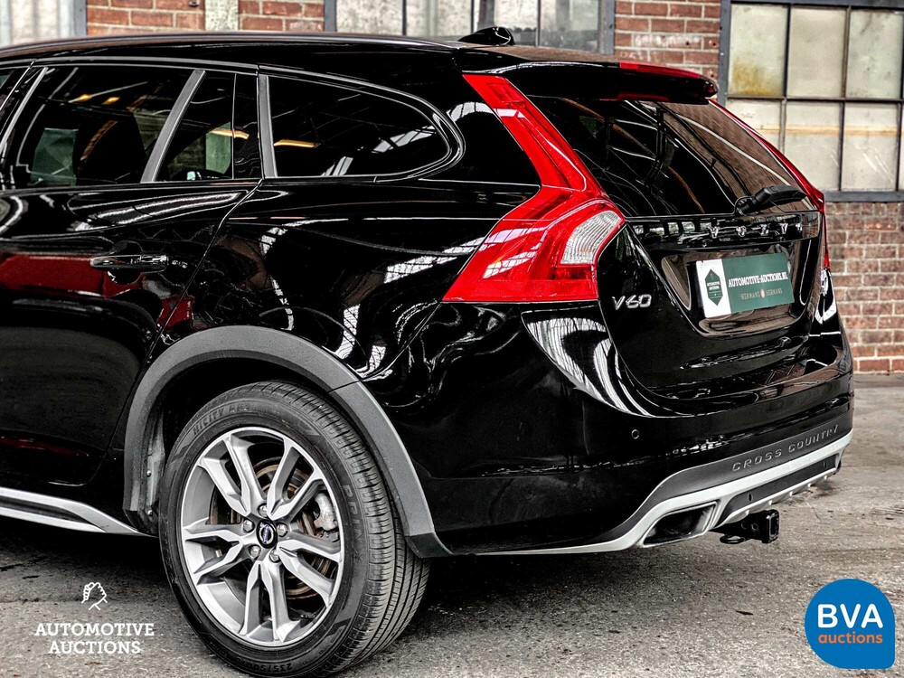 Volvo V60 2.5 T5 Cross Country 253 PS 2016, P-567-KV.