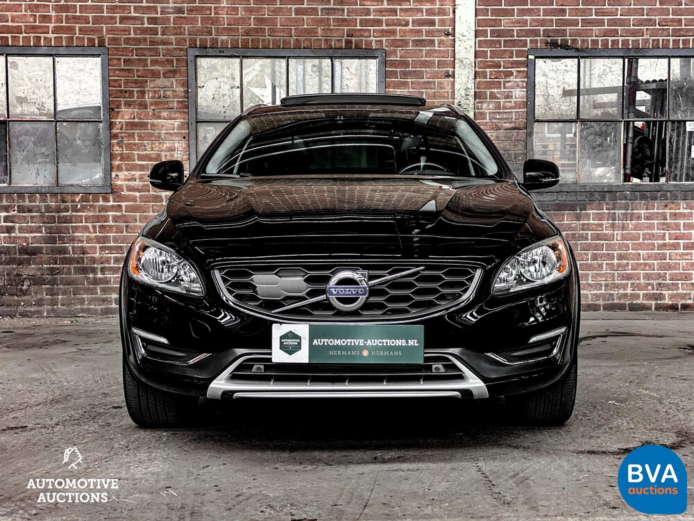 Volvo V60 2.5 T5 Cross Country 253 PS 2016, P-567-KV.