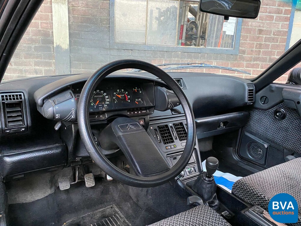Citroën CX2.2 TRS 113PS 1987 -Orig. NL-, RN-28-PJ.
