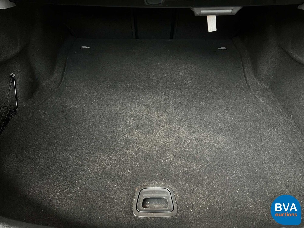 Mercedes-Benz E200 Business Solution AMG E-Klasse 184PS 2018 -Org. NL-, SH-413-D.