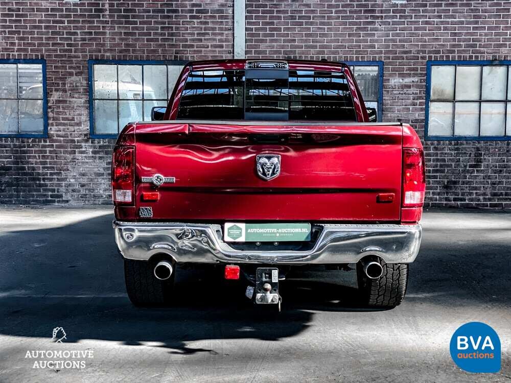Dodge-RAM 1500 5.7 V8 4x4 Quad Cab 6'4 Pickup 2011.