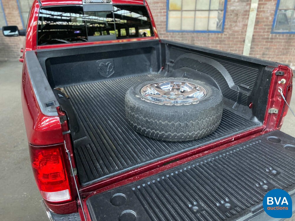Dodge-RAM 1500 5.7 V8 4x4 Quad Cab 6'4 Pickup 2011.