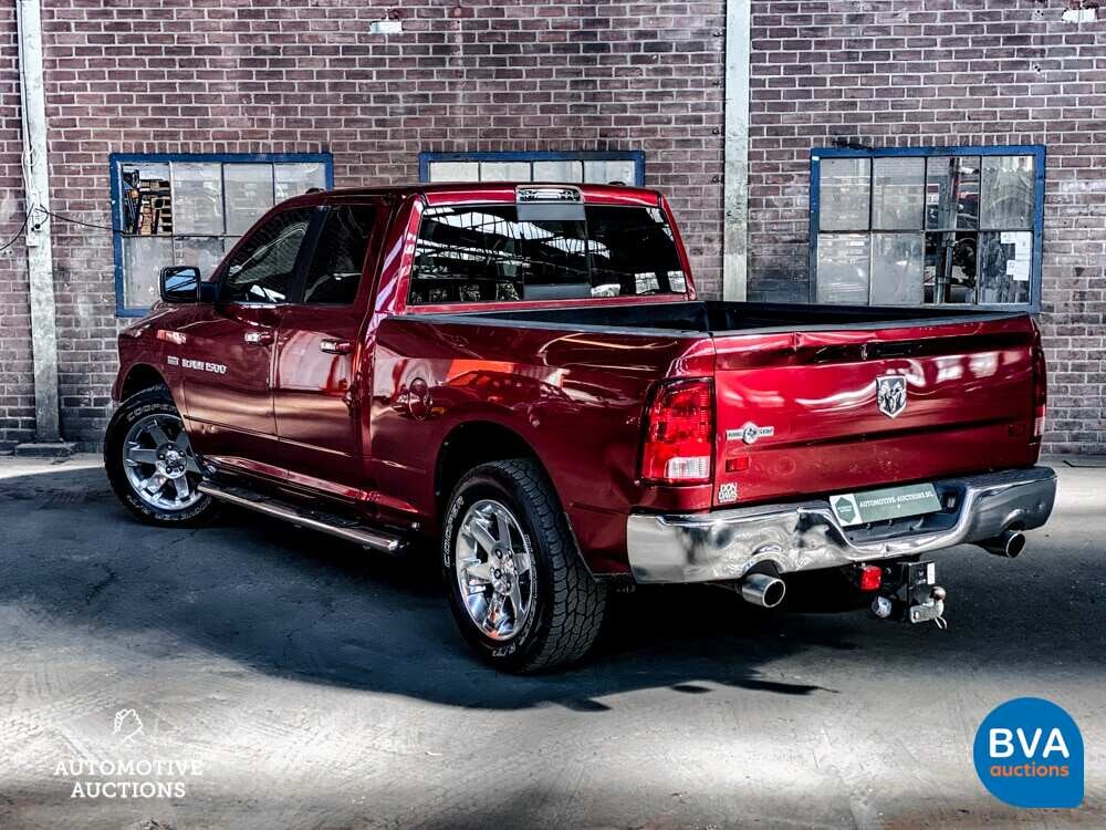 Dodge-RAM 1500 5.7 V8 4x4 Quad Cab 6'4 Pickup 2011.