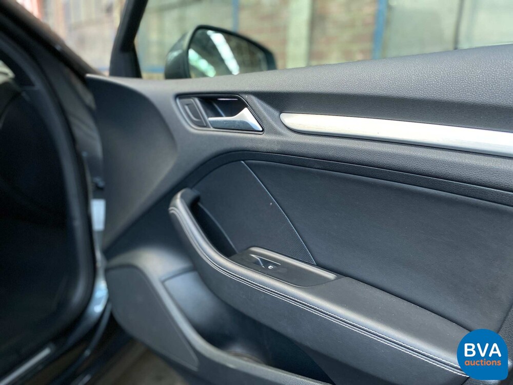 Audi A3 Sportback 1.6 TDI Ambition Sport Edition -Org.NL-2015, HB-279-X.