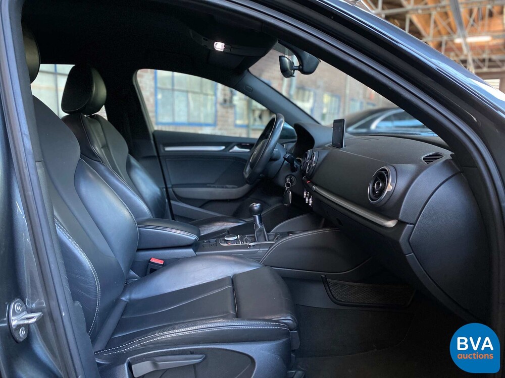 Audi A3 Sportback 1.6 TDI Ambition Sport Edition -Org.NL-2015, HB-279-X.