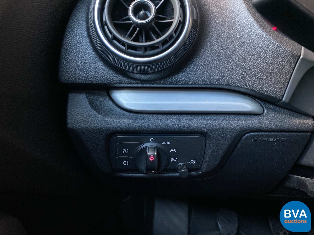 Audi A3 Sportback 1.6 TDI Ambition Sport Edition -Org.NL-2015, HB-279-X.