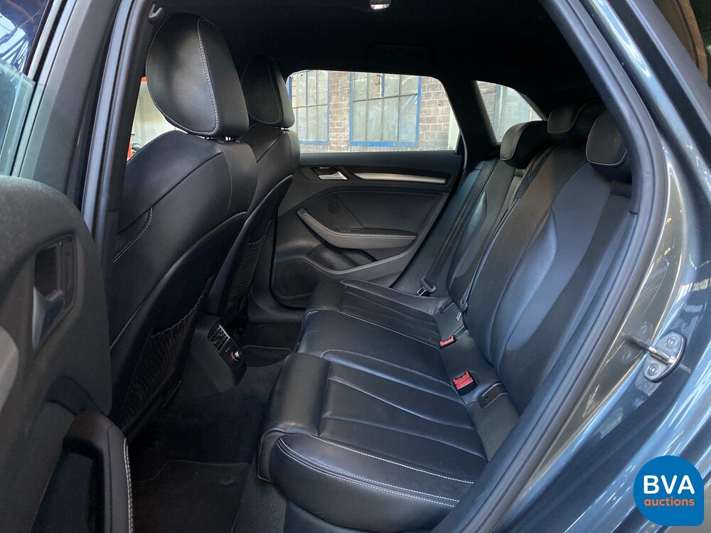 Audi A3 Sportback 1.6 TDI Ambition Sport Edition -Org.NL-2015, HB-279-X.