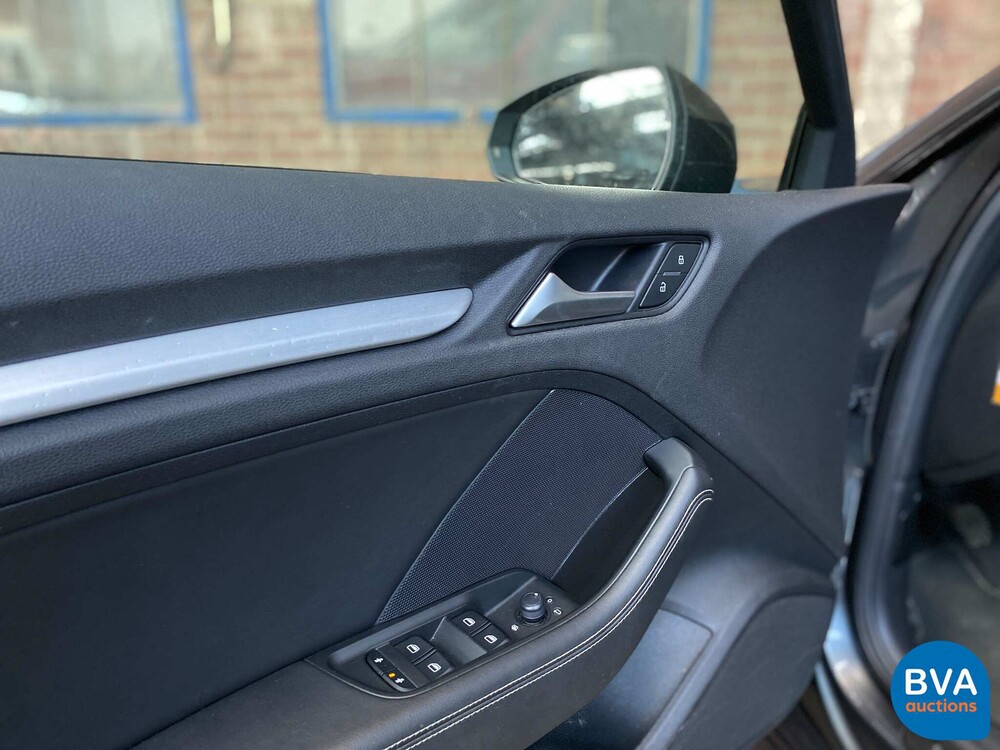 Audi A3 Sportback 1.6 TDI Ambition Sport Edition -Org.NL-2015, HB-279-X.