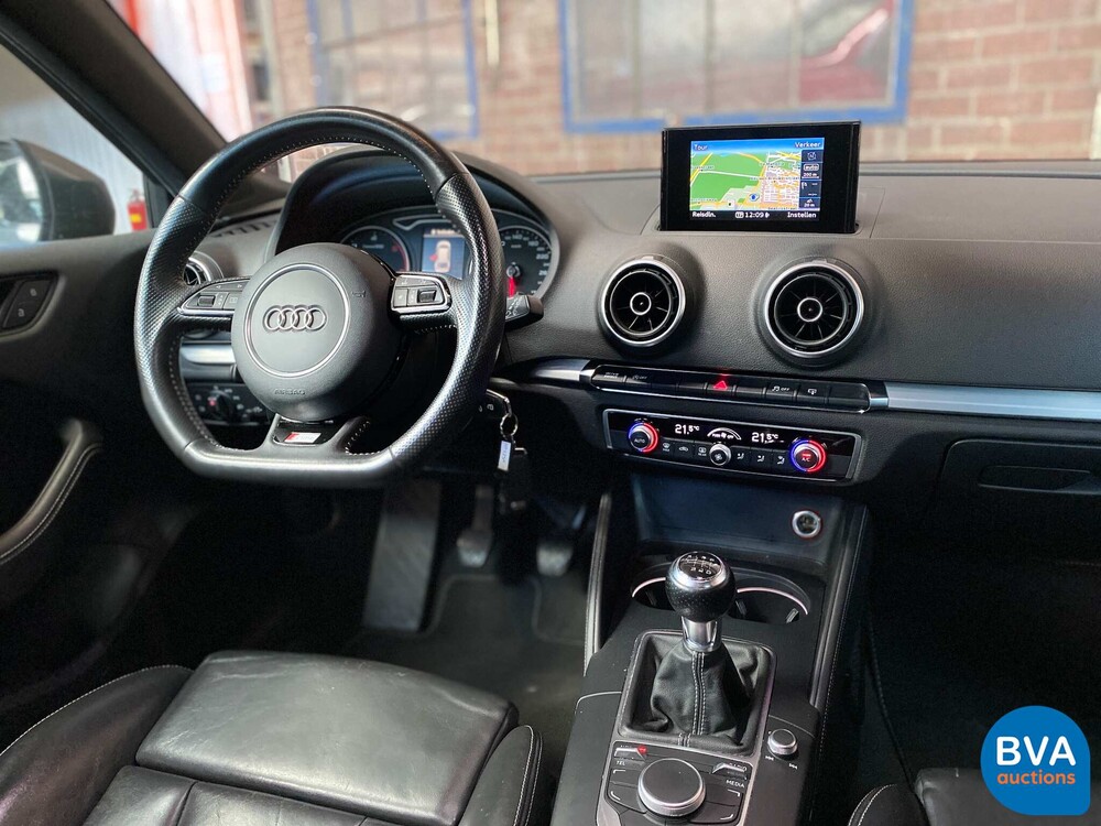 Audi A3 Sportback 1.6 TDI Ambition Sport Edition -Org.NL-2015, HB-279-X.