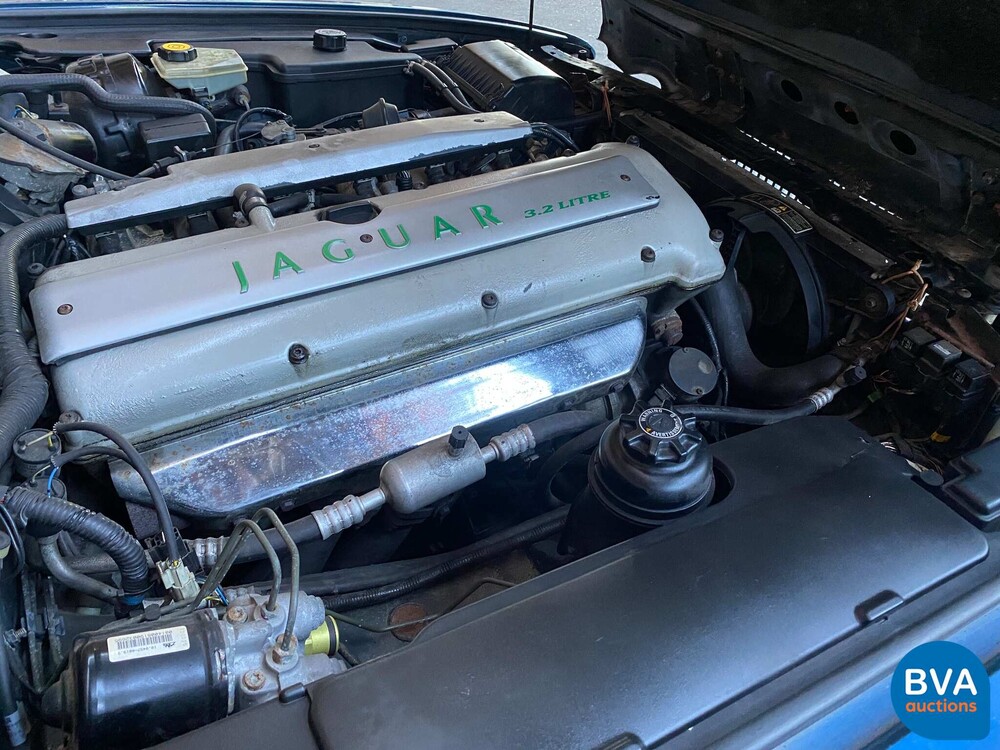 Jaguar Souverän 3.2 211PS 1996 -Org. NL-, NN-HV-09.
