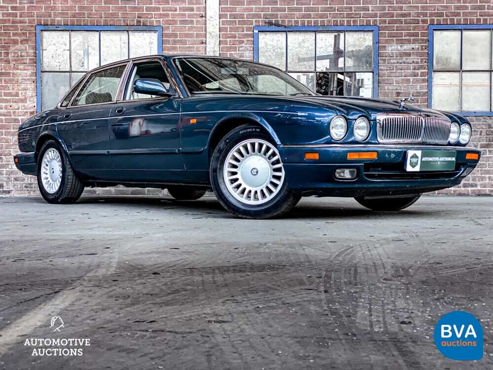 Jaguar Souverän 3.2 211PS 1996 -Org. NL-, NN-HV-09.
