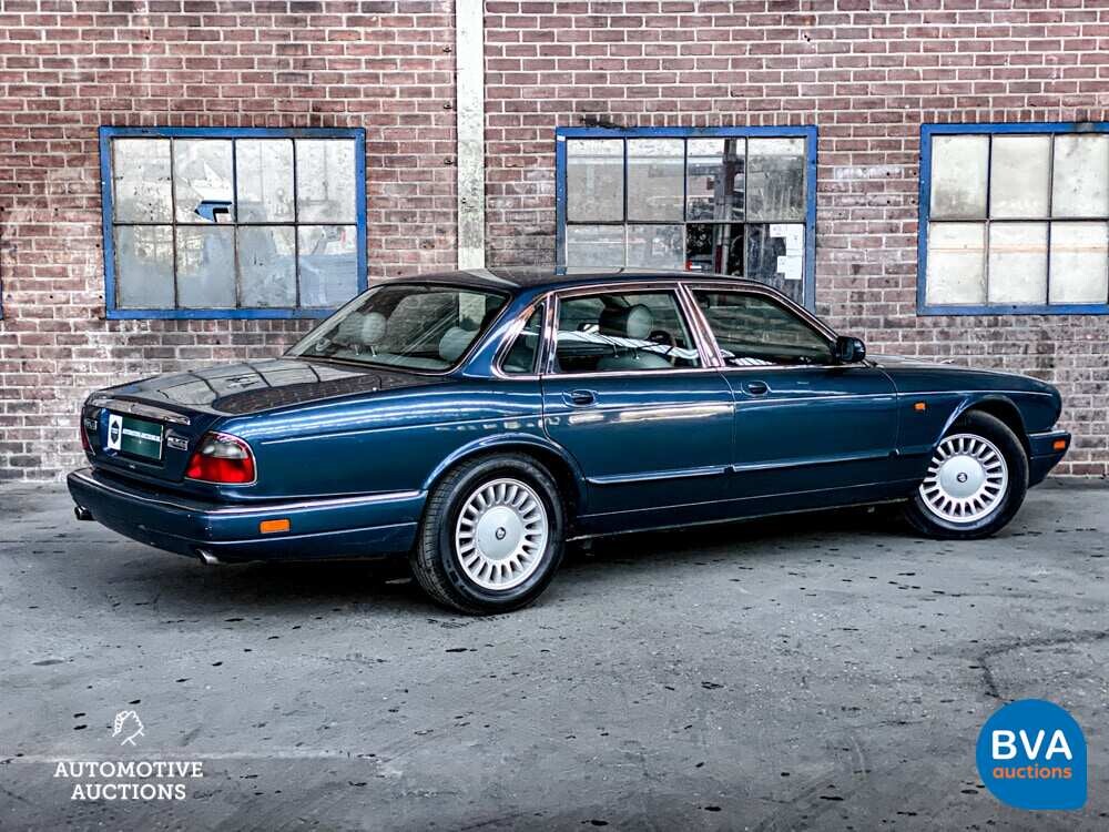 Jaguar Souverän 3.2 211PS 1996 -Org. NL-, NN-HV-09.