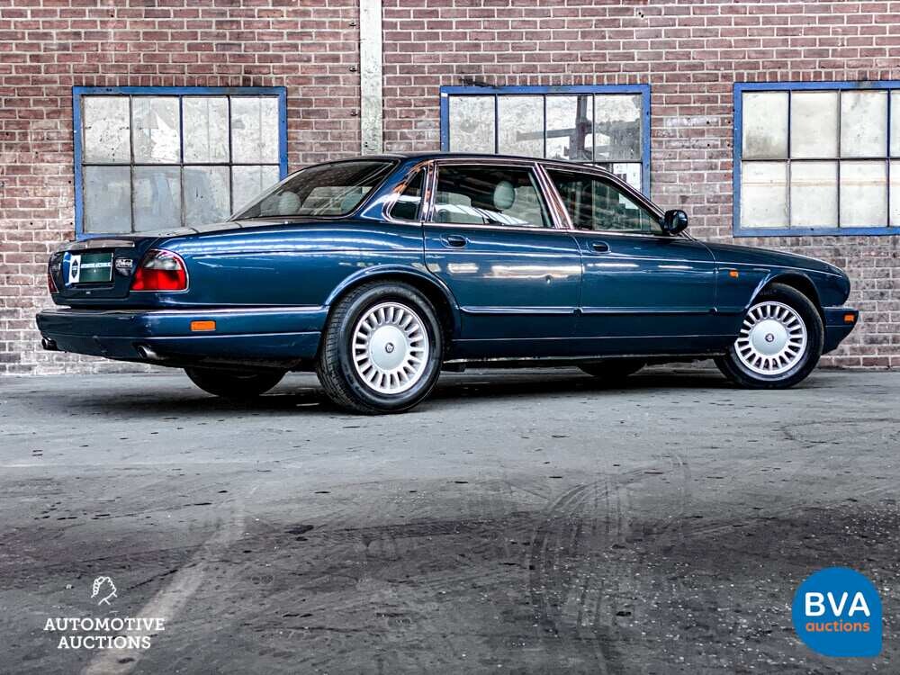 Jaguar Souverän 3.2 211PS 1996 -Org. NL-, NN-HV-09.
