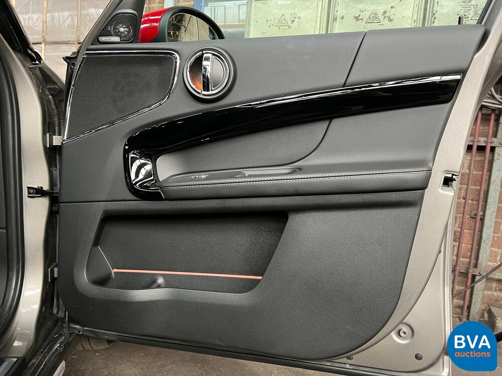 Mini Country Man 2.0 JCW ALL4 306 PS 2020.