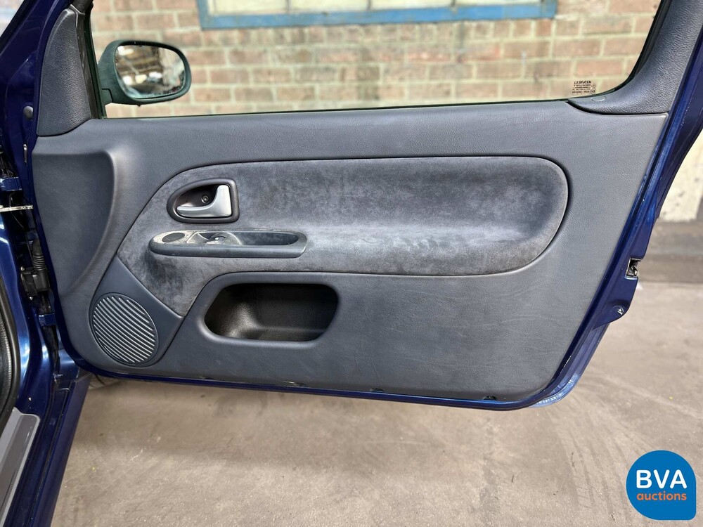 Renault Sport Clio RS2.0 16v 2004 -YOUNGTIMER-.