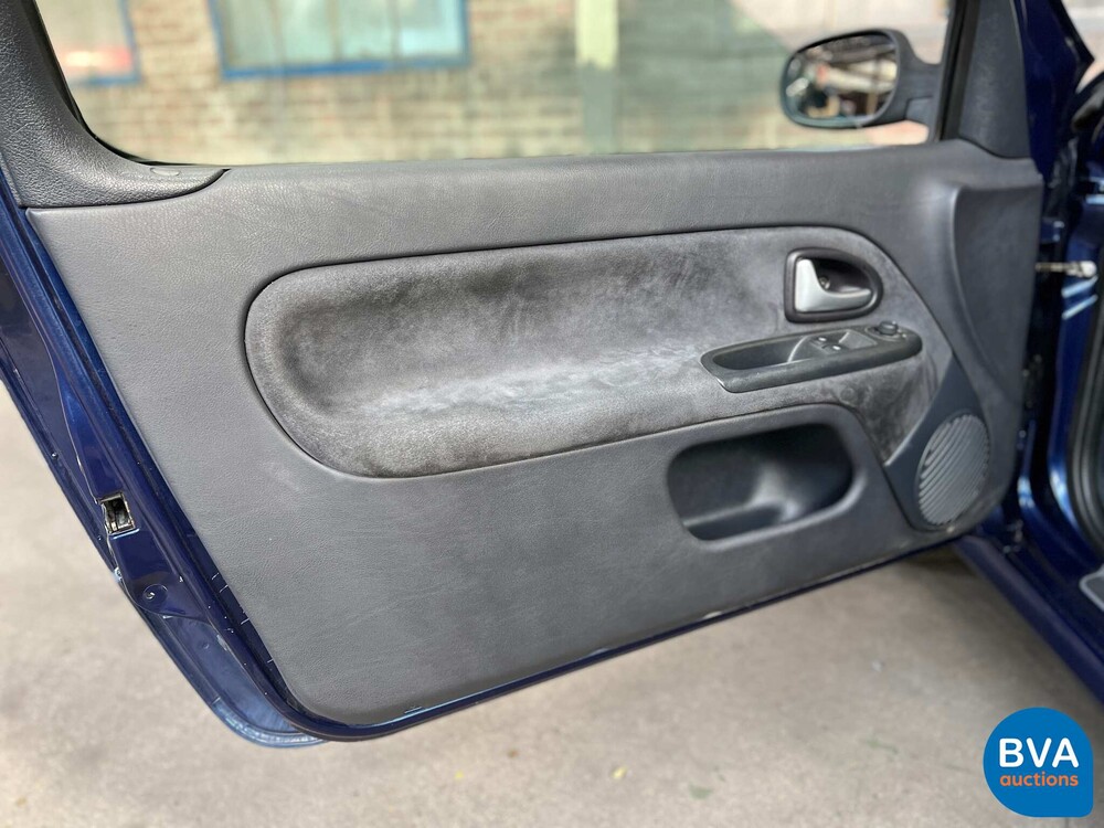 Renault Sport Clio RS2.0 16v 2004 -YOUNGTIMER-.