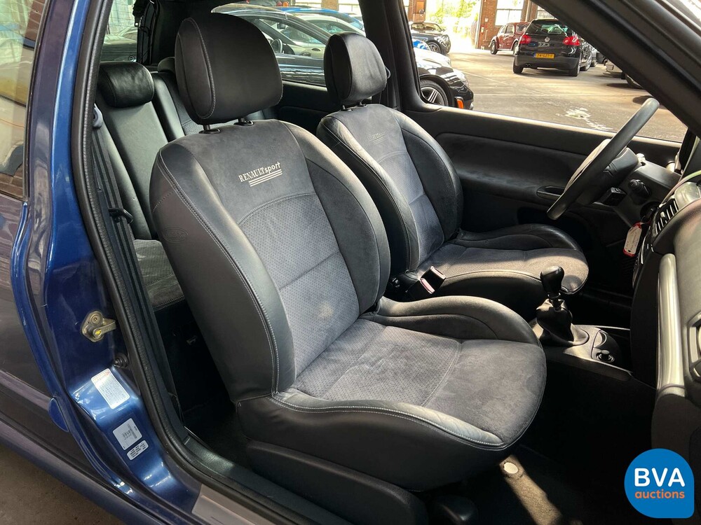 Renault Sport Clio RS2.0 16v 2004 -YOUNGTIMER-.