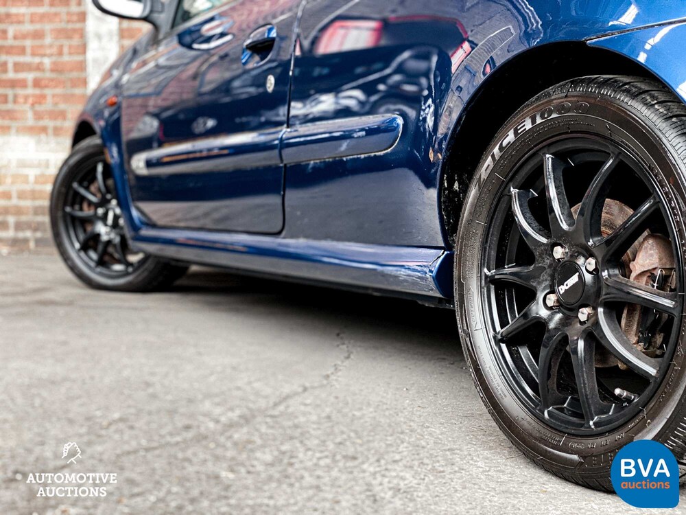 Renault Sport Clio RS2.0 16v 2004 -YOUNGTIMER-.