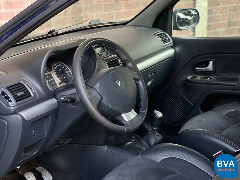 Renault Sport Clio RS2.0 16v 2004 -YOUNGTIMER-.